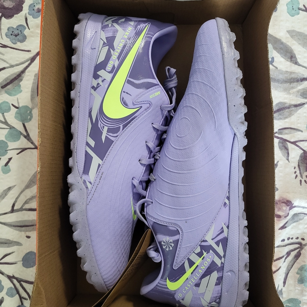 NEW Nike United Phantom GX 2 Academy FG/MG Soccer Cleats, Purple - Picture 2 of 10